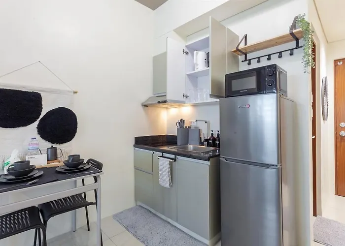 Apartment Makati Near Naia & Greenbelt - Free Parking!