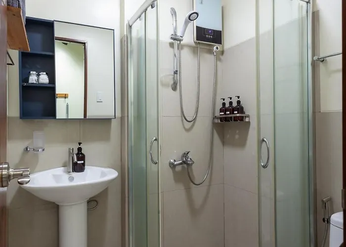 Apartment Makati Near Naia & Greenbelt - Free Parking!