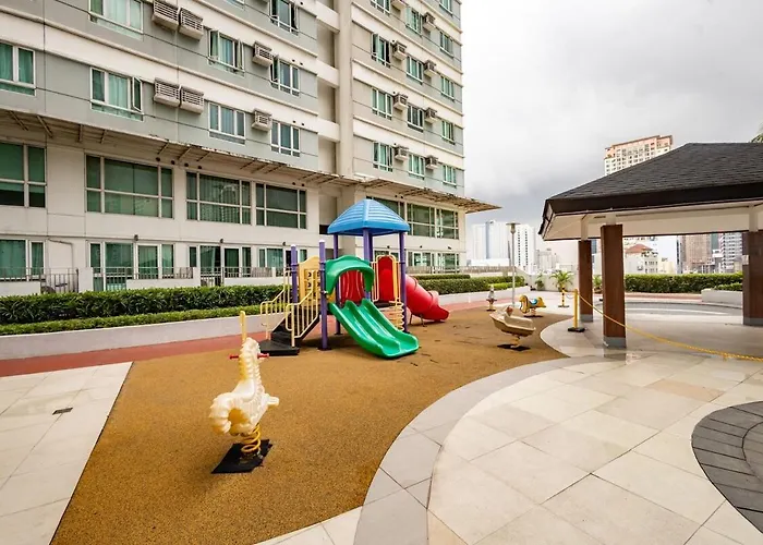 Makati Near Naia & Greenbelt - Free Parking! * Manila